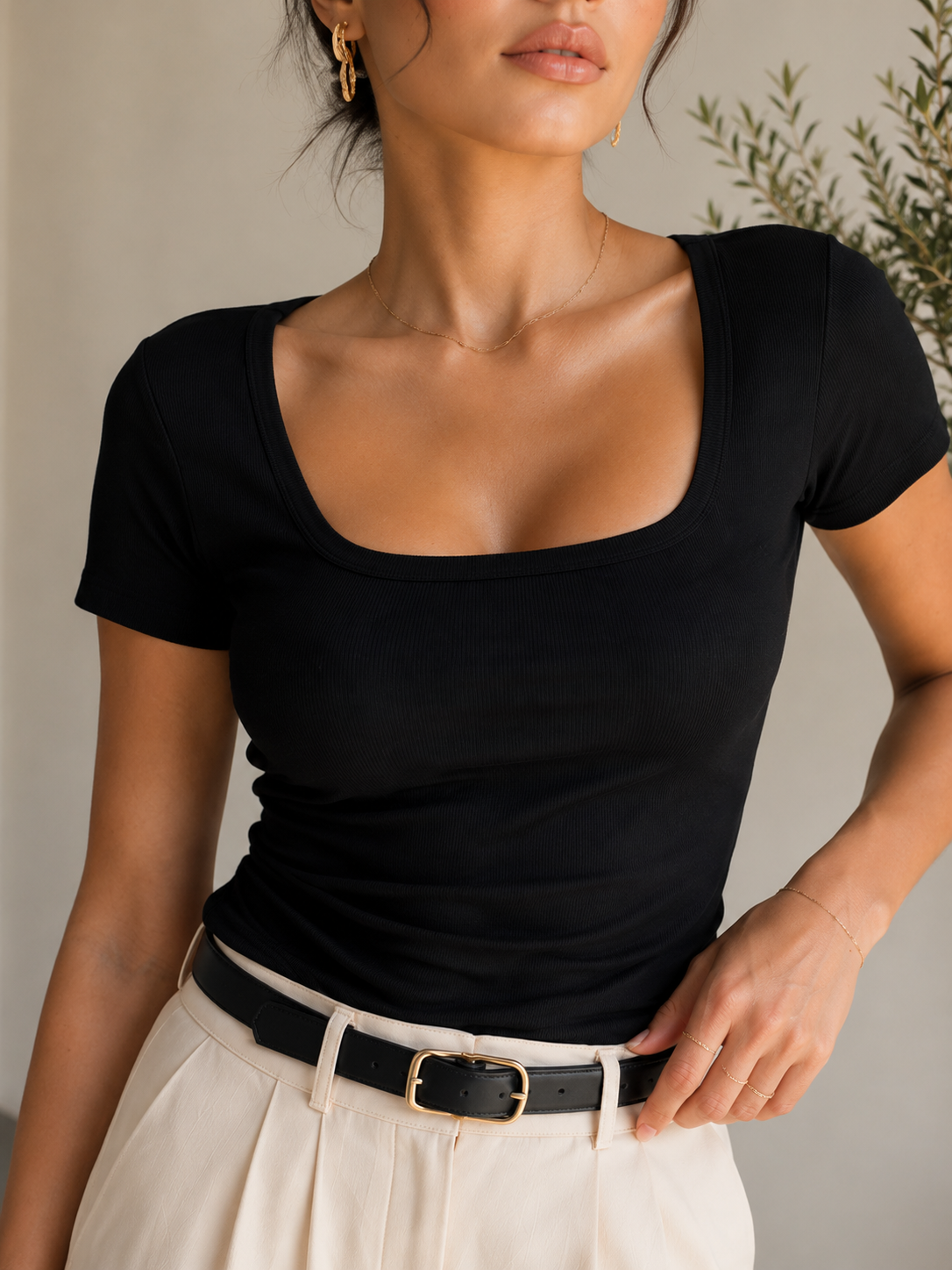Kare Yaka Basic Tişört