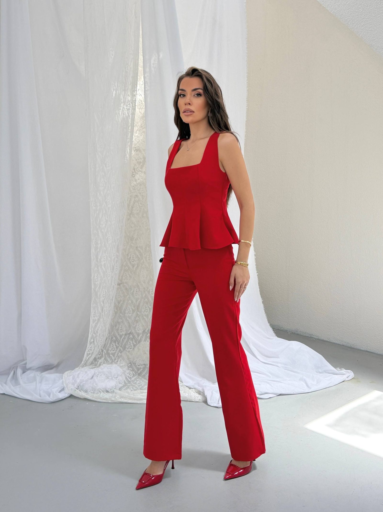 Dantel Detaylı Halter Yaka Çıtçıtlı Body